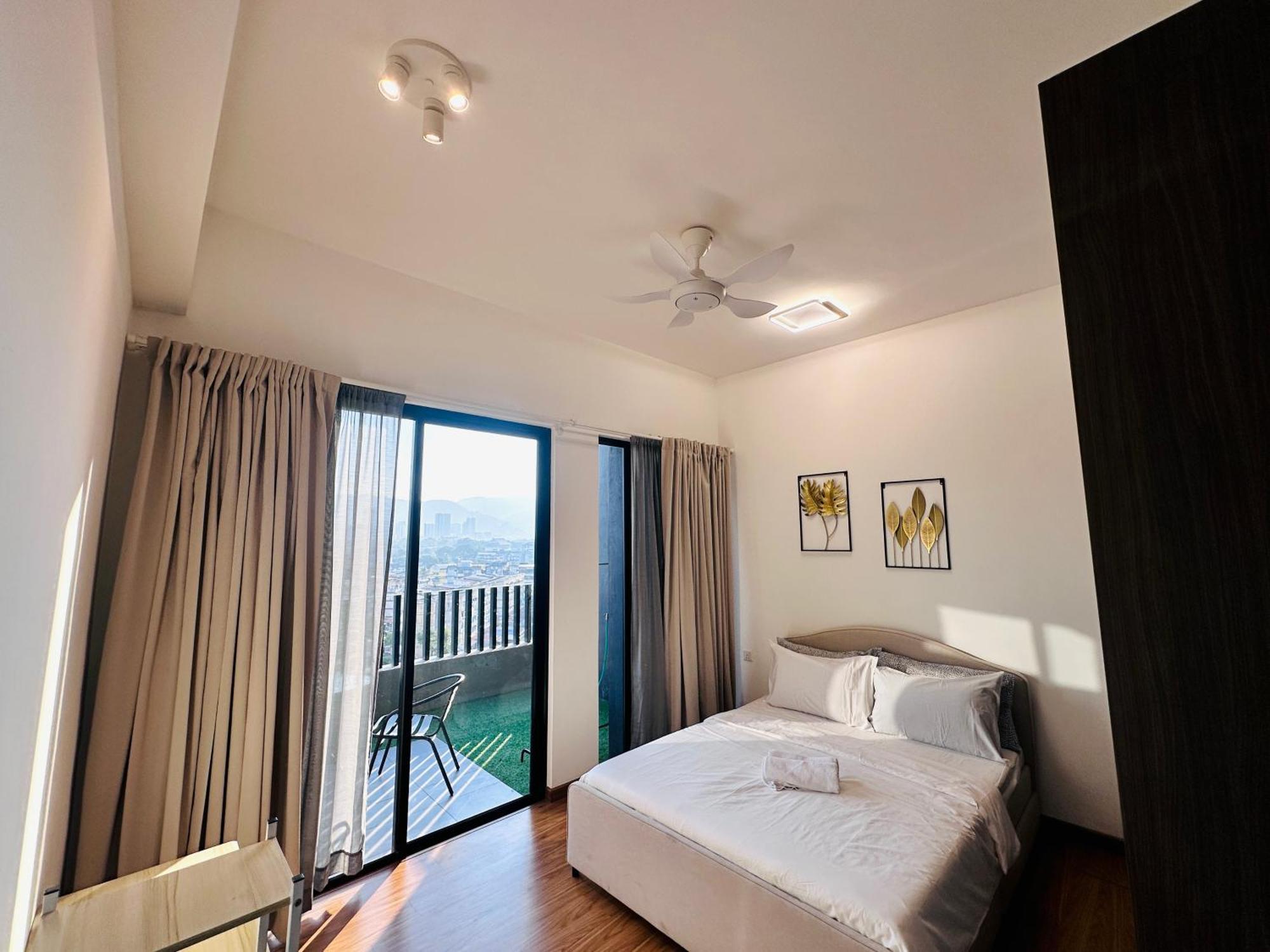 New Georgetown Instagramable 2Br Homestay For 10Pax 无敌美景两房民宿 Beacon Executive Suite Eksteriør billede