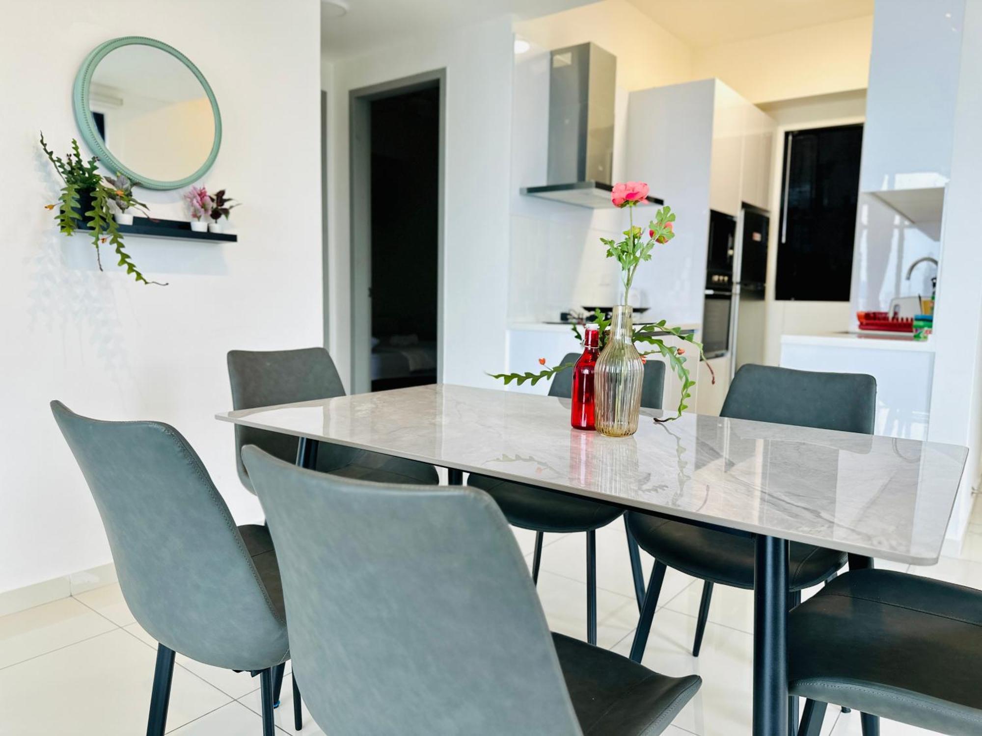 New Georgetown Instagramable 2Br Homestay For 10Pax 无敌美景两房民宿 Beacon Executive Suite Eksteriør billede
